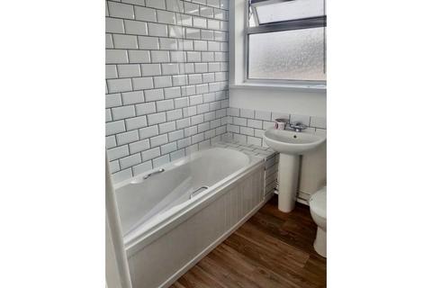 2 bedroom terraced house for sale, Avenue Road, Loughborough, LE12