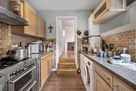 3 bedroom terraced house for sale, Troughton Road, London, SE7