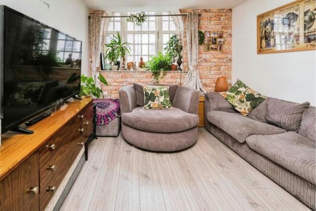 Apartment in Liverpool, Vauxhall - View 5