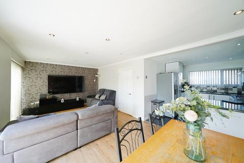 undefined, Red Lomes, Bootle, L30
