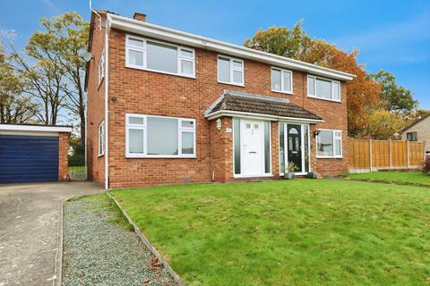 undefined, Pinewood Close, Shrewsbury, SY1