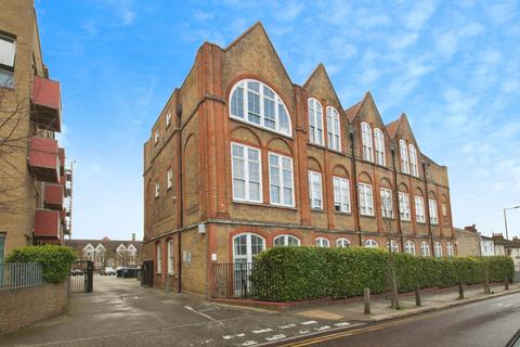1 bedroom flat for sale, Bloomfield Road, Plumstead, SE18