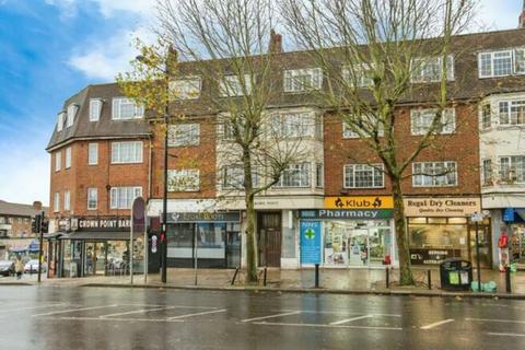3 bedroom flat for sale, Beulah Hill, London, SE19