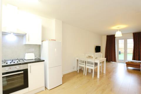 2 bedroom terraced house for sale, Sycamore Grove, London, SE20