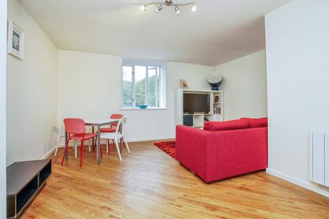 Buslingthorpe Lane, Leeds, LS7