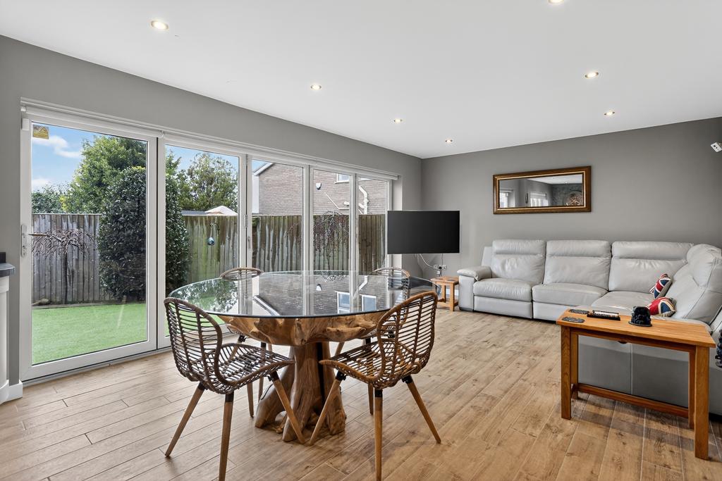 Kitchen/dining Room