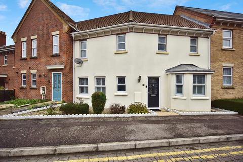 3 bedroom terraced house for sale, Mark Street, Chatham, ME4