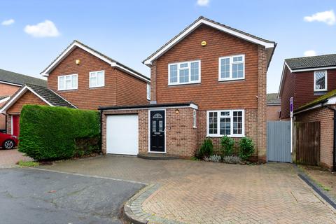 Brookfield Close, Redhill, RH1