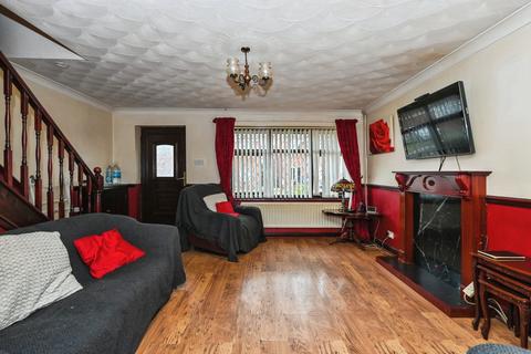 3 bedroom semi-detached house for sale, Dunsop Avenue, Clock Face, WA9