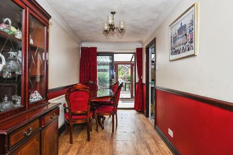 3 bedroom semi-detached house for sale, Dunsop Avenue, Clock Face, WA9