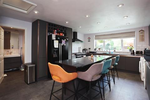Longue Drive, Nottingham, NG14