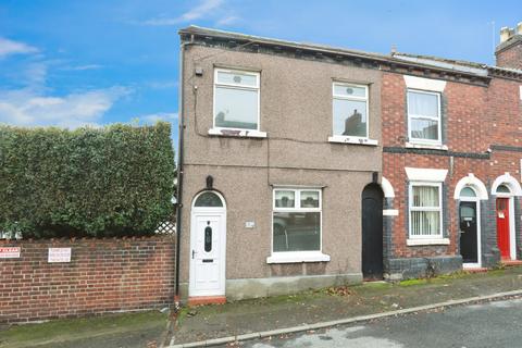 3 bedroom end of terrace house for sale, Albert Street, Newcastle, ST5