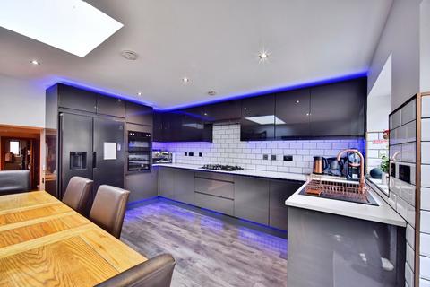 4 bedroom terraced house for sale, Woodbridge Drive, Maidstone, ME15