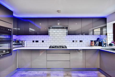 4 bedroom terraced house for sale, Woodbridge Drive, Maidstone, ME15
