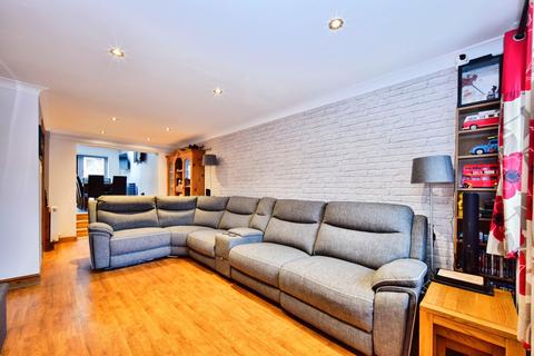 4 bedroom terraced house for sale, Woodbridge Drive, Maidstone, ME15