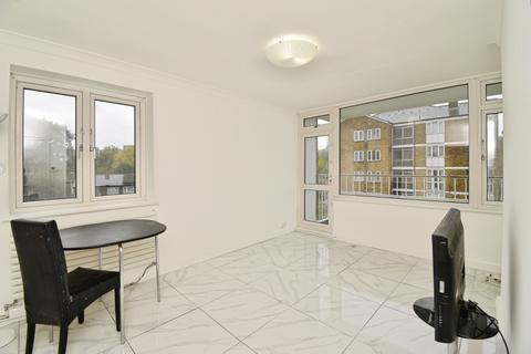 2 bedroom flat for sale, Casterbridge Road, London, SE3