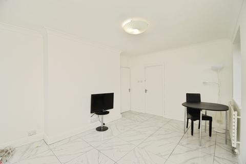 2 bedroom flat for sale, Casterbridge Road, London, SE3