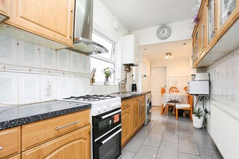 3 bedroom semi-detached house for sale, Cork Street, Leicester, LE5