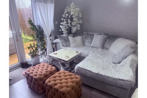 2 bedroom semi-detached house for sale, Comet Avenue, Newcastle, ST5