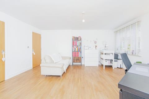 undefined, Pettacre Close, London, SE28