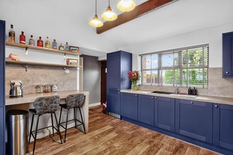 3 bedroom detached house for sale, Lumber Lane, Warrington, WA5