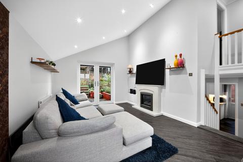4 bedroom detached house for sale, Swallow Rise, Chatham, ME5