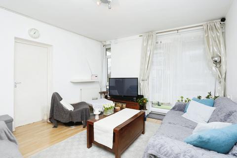 undefined, Charlesfield, London, SE9