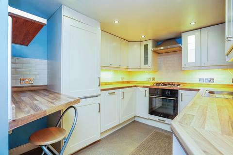 3 bedroom end of terrace house for sale, New Bank Street, Leeds, LS27