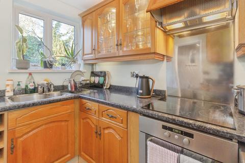 3 bedroom terraced house for sale, Beaumont Leys Lane, Leicester, LE4