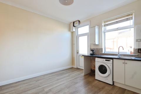 2 bedroom terraced house for sale, Park View, Leeds, LS25