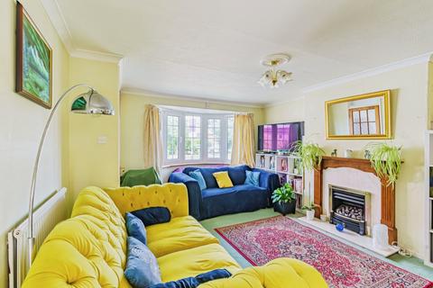 undefined, Lyndhurst Close, Crawley, RH11