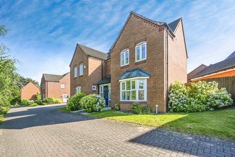 4 bedroom detached house for sale, Swallow Crescent, Ravenshead,, NG15