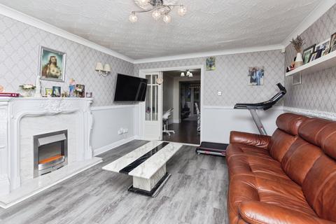 undefined, Shelldrake Drive, Middleton, Leeds, LS10