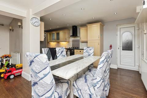 undefined, Shelldrake Drive, Middleton, Leeds, LS10
