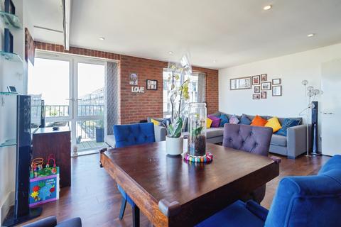 3 bedroom apartment for sale, Major Draper Street, Woolwich, SE18