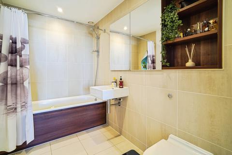 3 bedroom apartment for sale, Major Draper Street, Woolwich, SE18