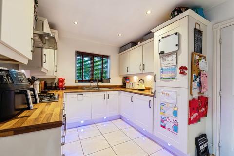 3 bedroom detached house for sale, Eatough Close, Leicester, LE7