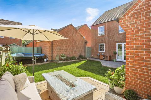 4 bedroom detached house for sale, Tamworth Close, Grantham, NG31