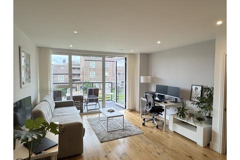 2 Winchester Square, Surrey Quays, SE8