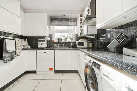 Langley Place, Leeds, LS13