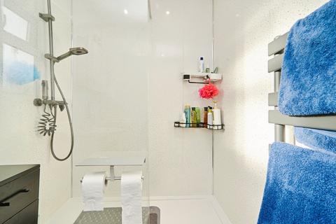 3 bedroom terraced house for sale, Langley Place, Leeds, LS13