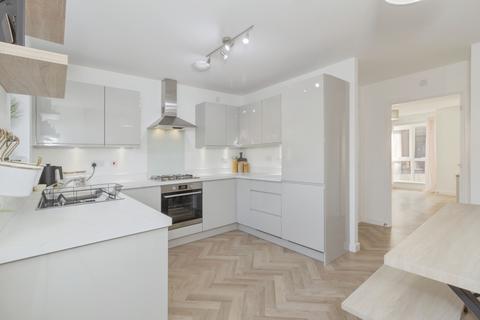 2 bedroom semi-detached house for sale, Siskin Road, Leicester, LE4