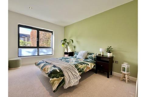 4, Lewisham, SE13
