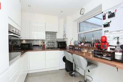 2 bedroom terraced house for sale, Castleton Road, Eltham, SE9