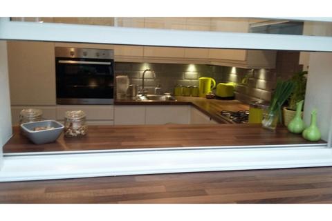 2 bedroom terraced house for sale, Castleton Road, Eltham, SE9