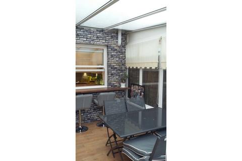 2 bedroom terraced house for sale, Castleton Road, Eltham, SE9