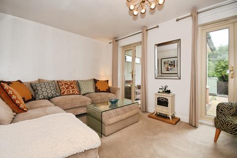 undefined, Hartfield Court, Chesterfield, S41