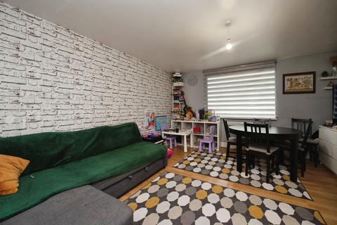 undefined, Linnet Way, Purfleet-on-Thames, RM19