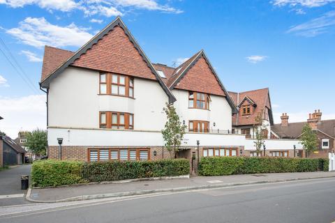 2 bedroom apartment for sale, Hoskins Road, Oxted, RH8