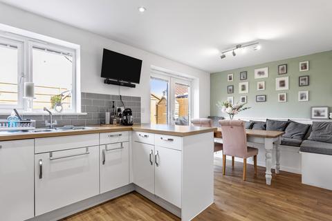 3 bedroom detached house for sale, Rhodes Way, Billingshurst, RH14
